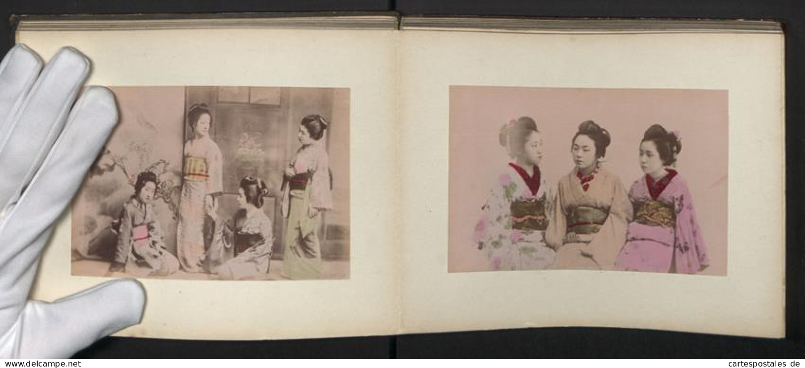 Fotoalbum mit 50 Fotografien, Japan, Geisha beim Baden, Teezeremonie, Kimono, Tracht, Honmoku, Yokohama, Hodogaya Hako 
