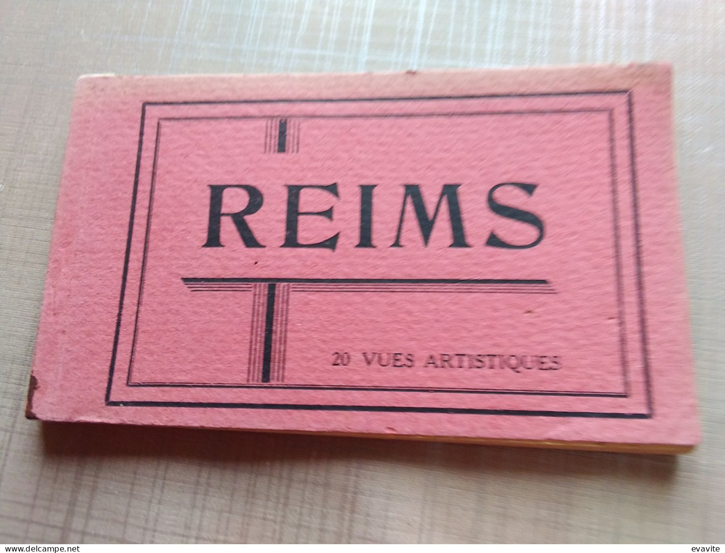 Carnet De 17 CPA Sur 20 (51)  REIMS - Reims