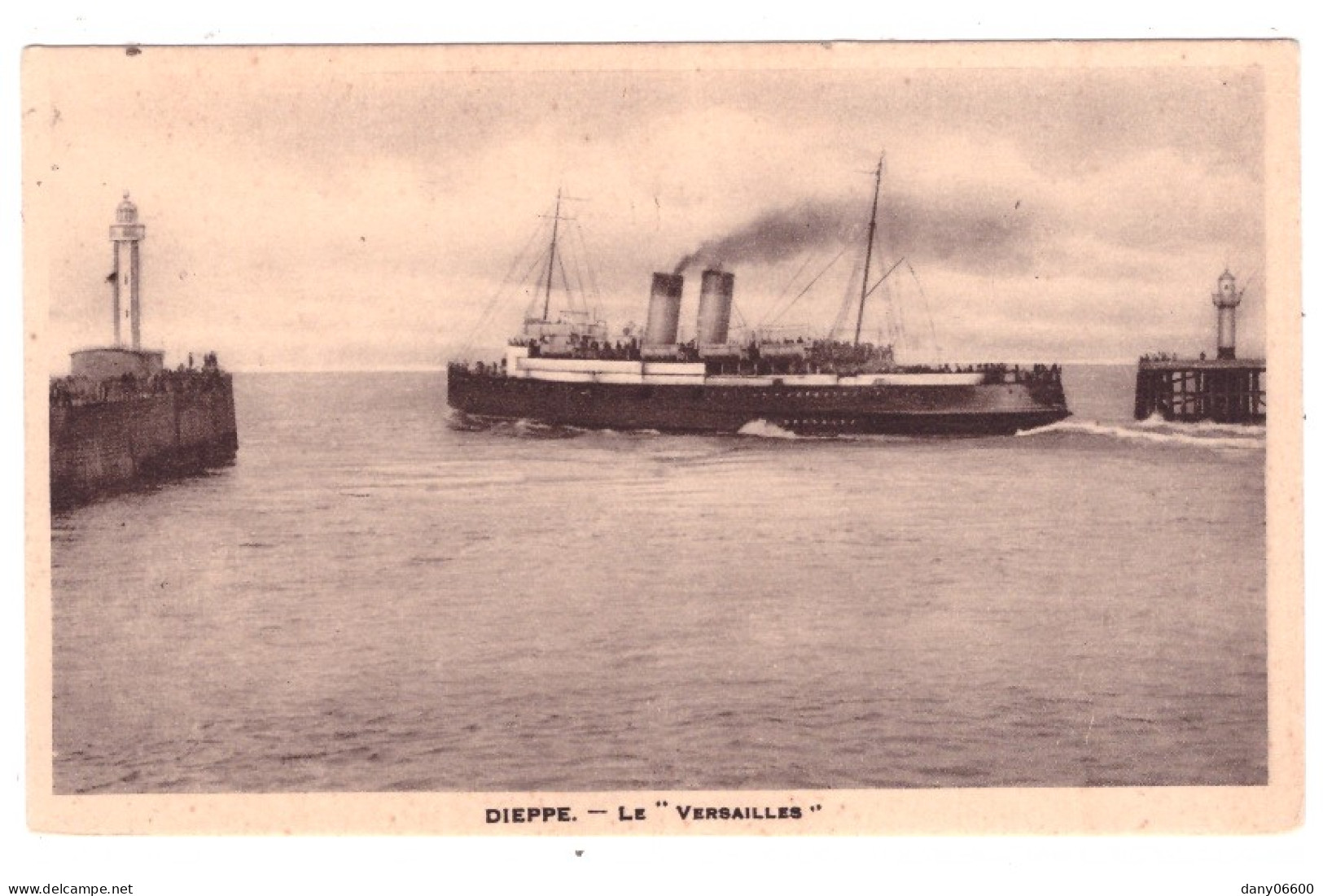 LE "VERSAILLES" à DIEPPE  - Steamers