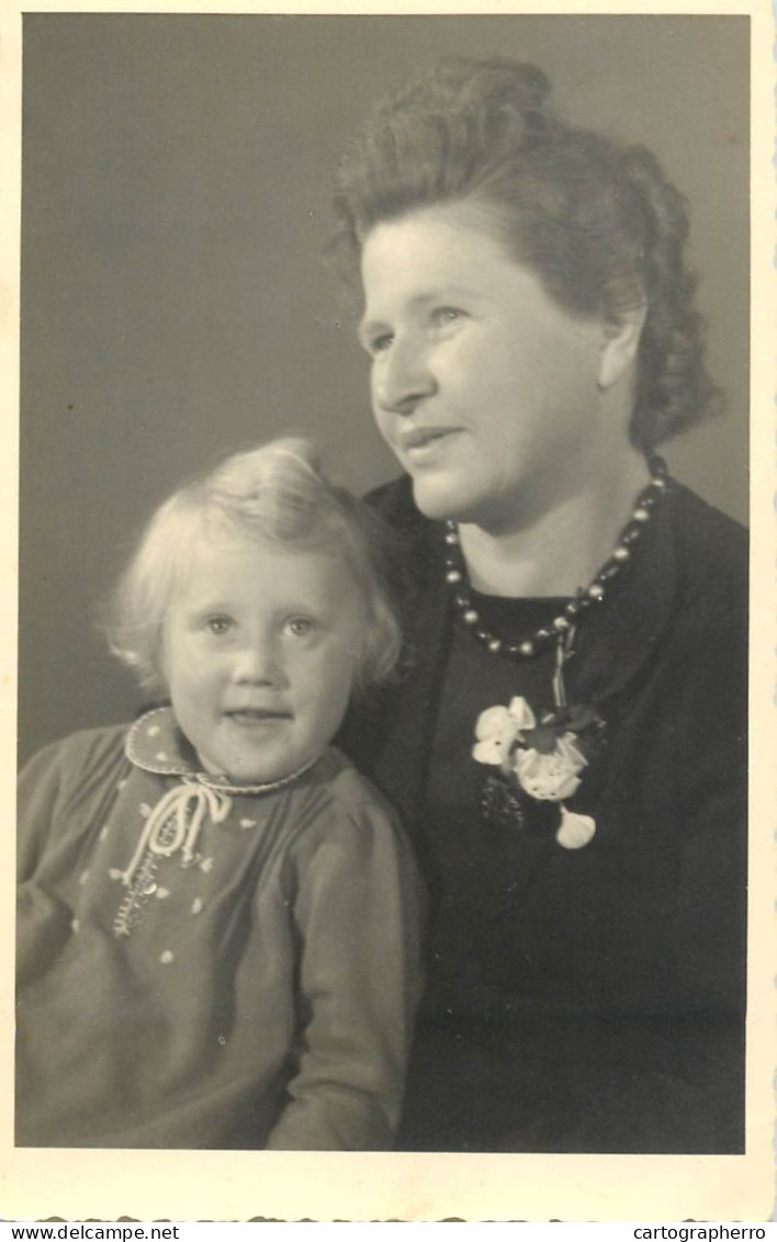 Annonymous Persons Souvenir Photo Social History Portraits & Scenes Mother And Baby - Photographie