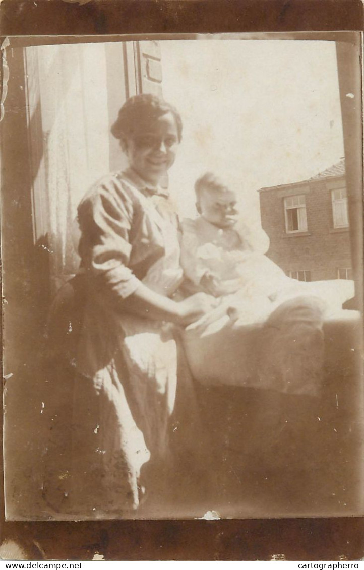 Annonymous Persons Souvenir Photo Social History Portraits & Scenes Mother And Baby - Photographs