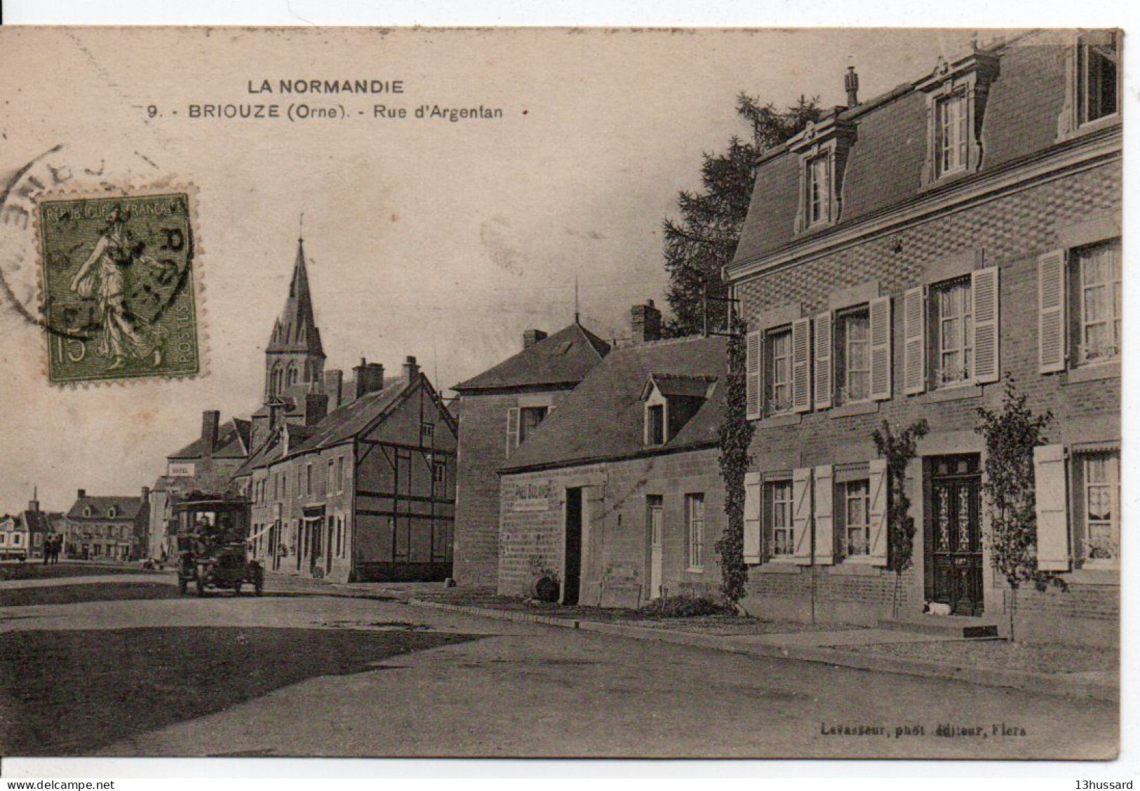 Carte Postale Ancienne Briouze - Rue D'Argentan - Briouze