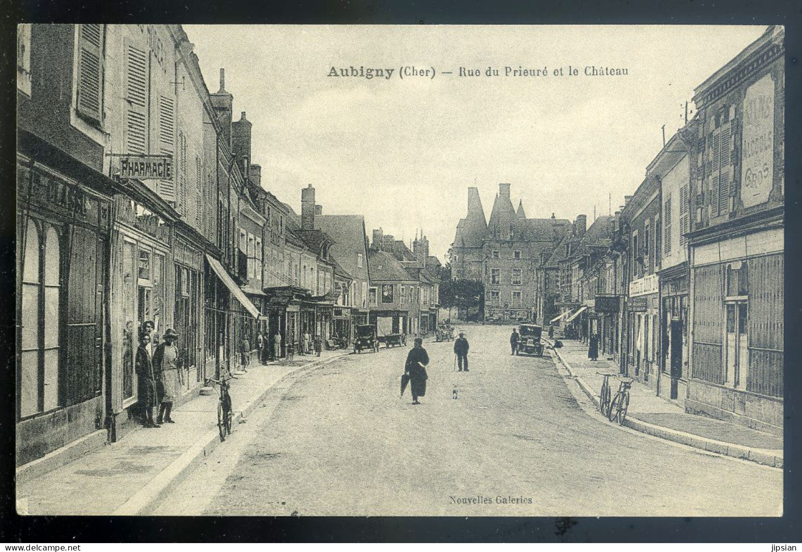 Cpa Du 18 Aubigny -- Bas Du Prieuré Et Le Château   STEP188 - Aubigny Sur Nere