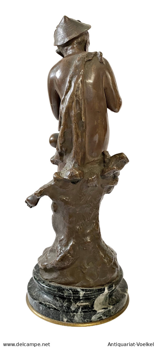 (Boy Playing The Pan Flute / Junge Spielt Panflöte) - Bronze Statue - Ohne Zuordnung