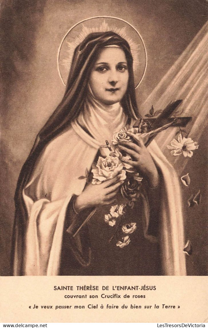 RELIGIONS ET CROYANCES - Sainte Thérèse De L'Enfant Jésus Couvrant Son Crucifix De Roses - Carte Postale Ancienne - Saints