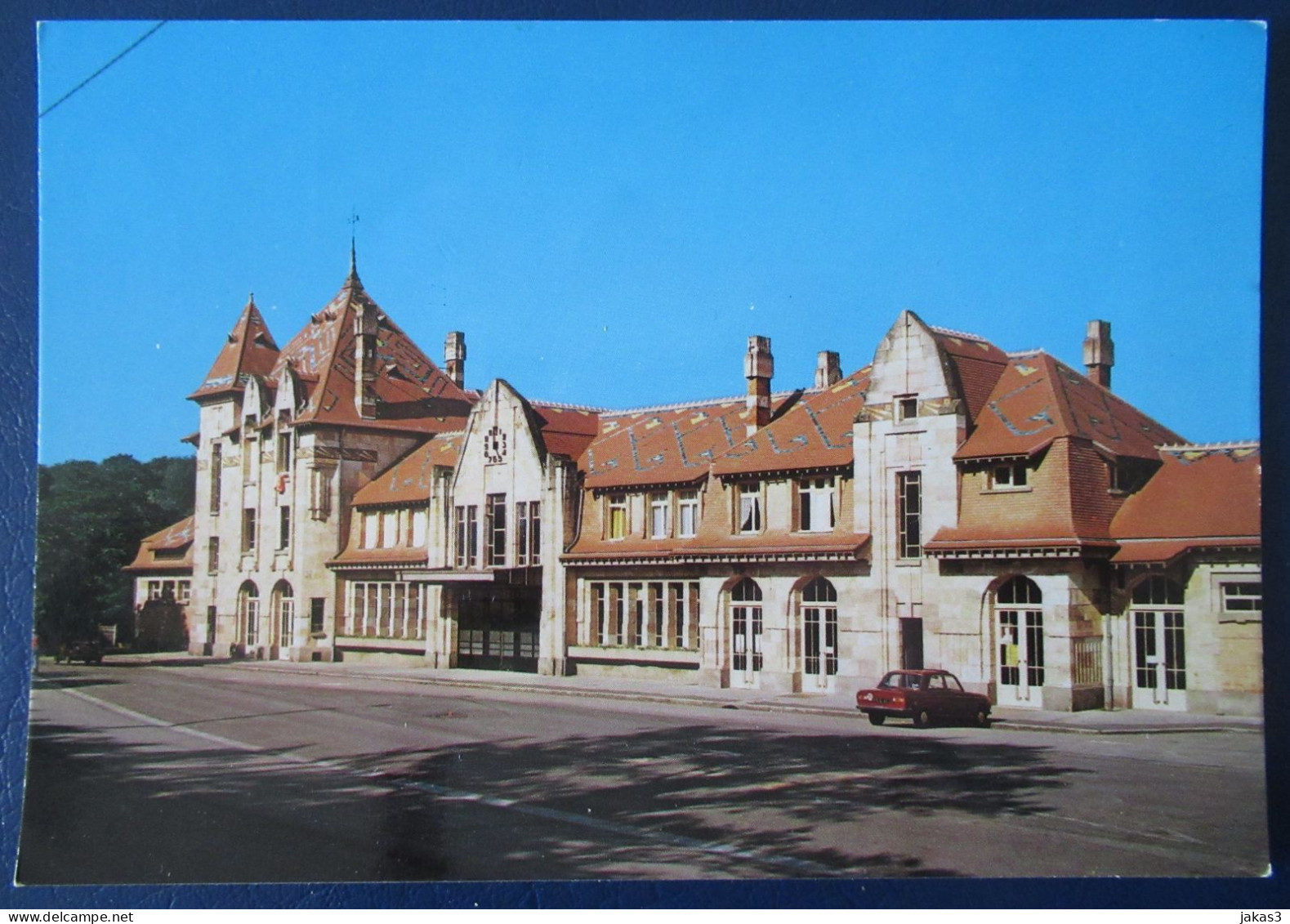 CPM CARTE POSTALE  - GARE DE NÉRIS LES BAINS  ( ALLIER 03 ) - - Stations Without Trains