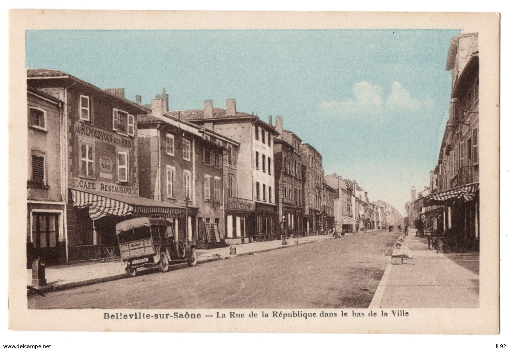 CPA 69 - BELLEVILLE SUR SAONE (Rhône) - La Rue De La République Dans Le Bas De La Ville - Belleville Sur Saone