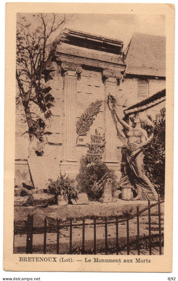 CPSM PF 46 - BRETENOUX (Lot) - Le Monument Aux Mort - Ed. Molinié - Bretenoux