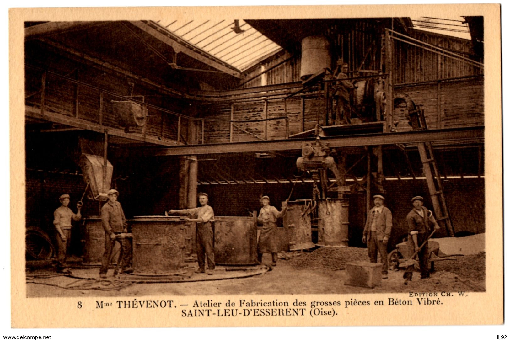 CPA 60 - SAINT LEU D'ESSERENT (Oise) - 8. Mme Thévenot. Atelier De Fabrication Des Grosses Pièces En Béton Vibré . Ch W. - Industrial