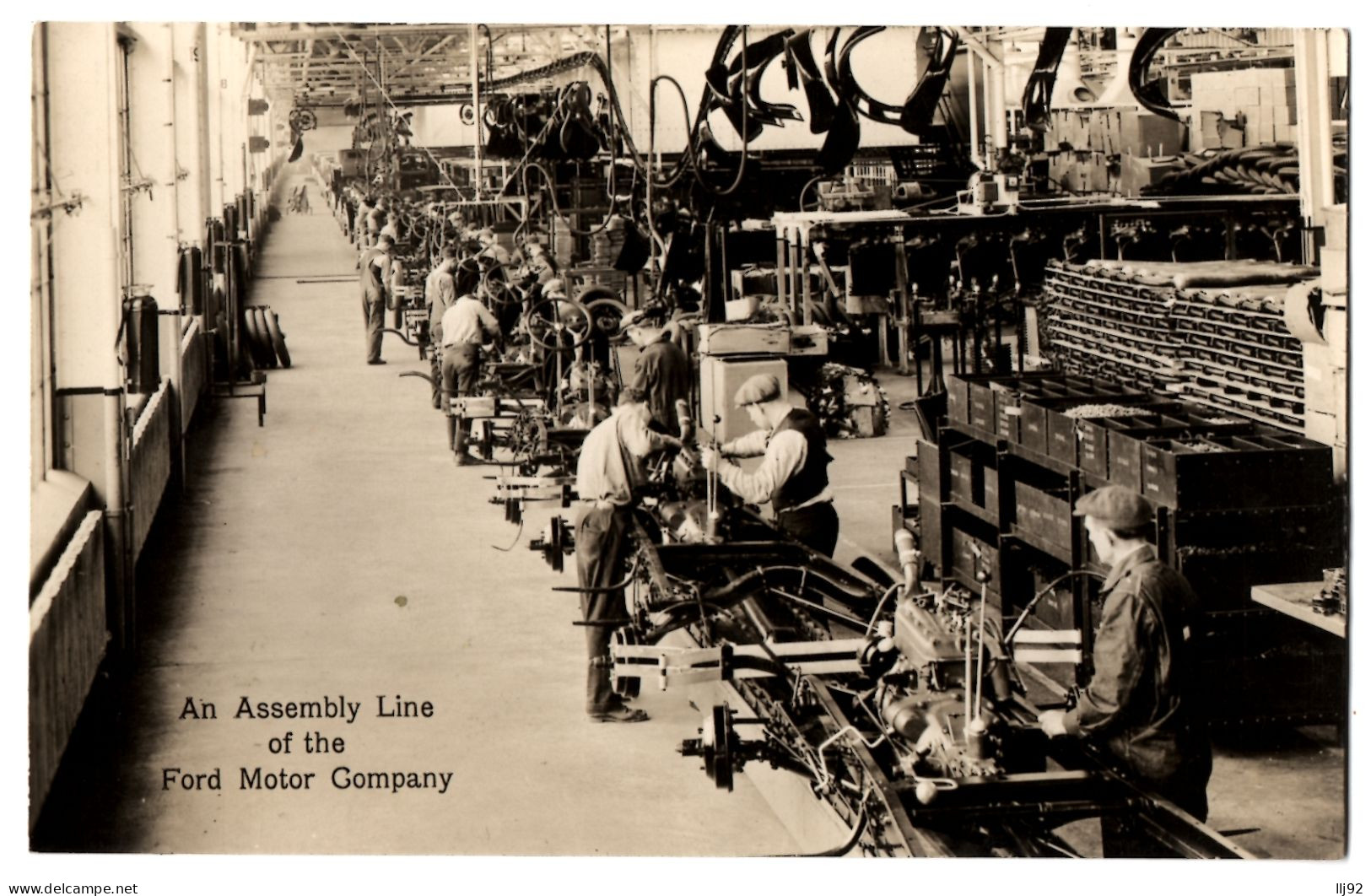CPSM PF USA. Dearborn - An Assembly Line Of The Ford Motor Company - Ed. Garraway Company - Dearborn