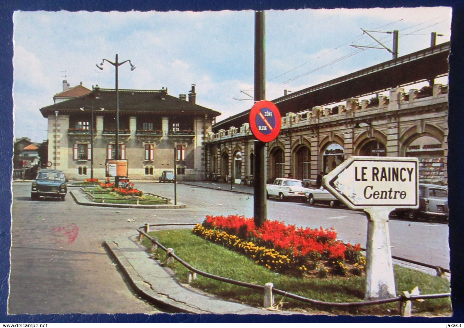 CPM CARTE POSTALE  - GARE DE " LE RAINCY"   ( SEINE SAINT DENIS -93 ) - - Estaciones Sin Trenes