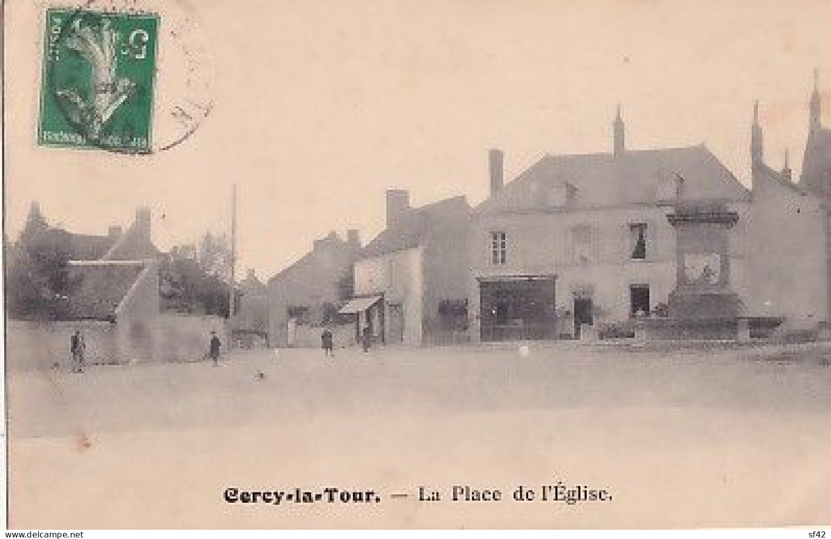 CERCY LA TOUR                  LA PLACE DE L EGLISE - Autres & Non Classés