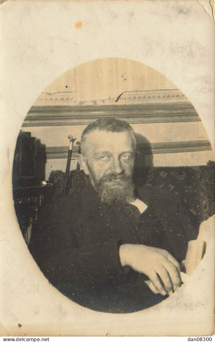 CARTE PHOTO NON IDENTIFIEE UN HOMME BARBU A L'AIR PAS COMMODE VOIR REVECHE GUILLEMINOT PARIS - Zu Identifizieren