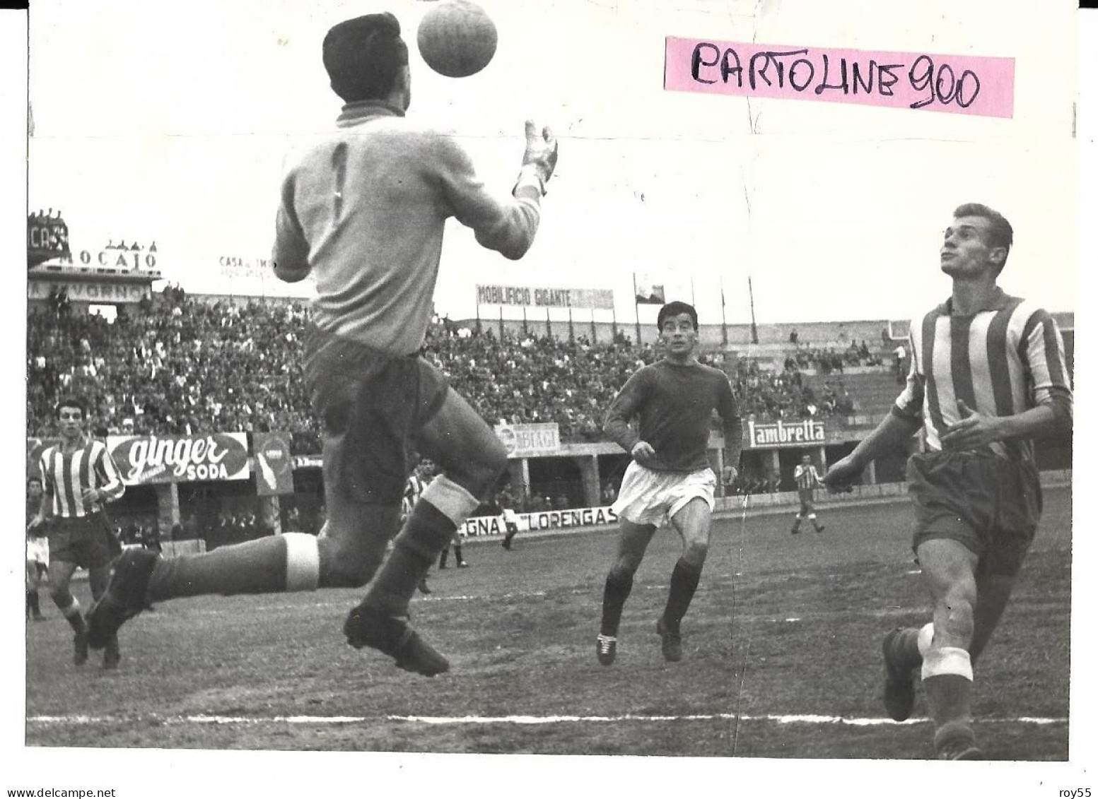 Sport Calcio Fotografia Immagini Della Partita Di Calcio Livorno Vigevano 0 A 0 Dell'ottobre 1956 (v.retro) - Calcio