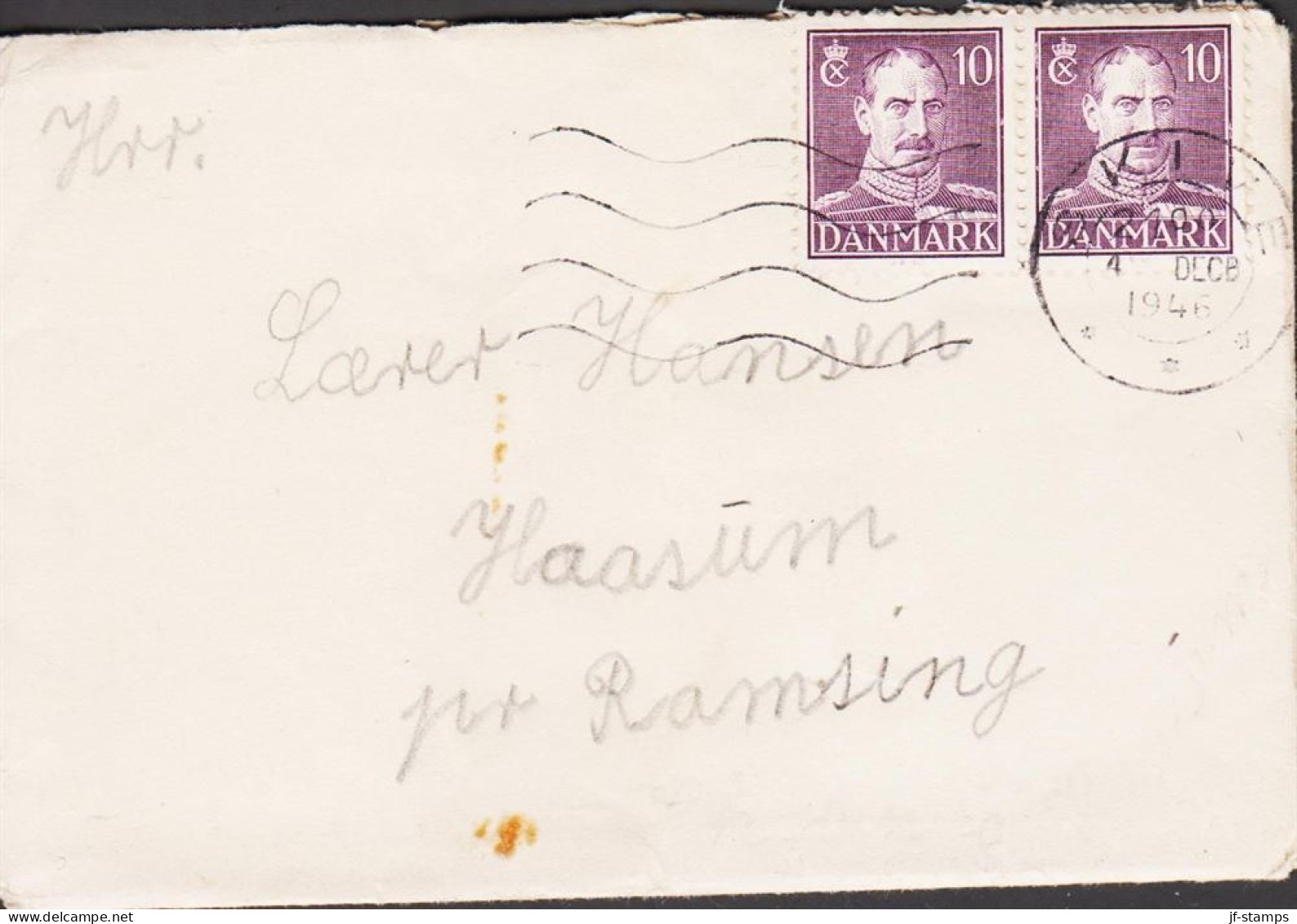 1942. DANMARK. Pair 10 ØRE Christian X On Small Envelope To Teacher (lærer) Hansen From One O... (Michel 269) - JF545385 - Briefe U. Dokumente