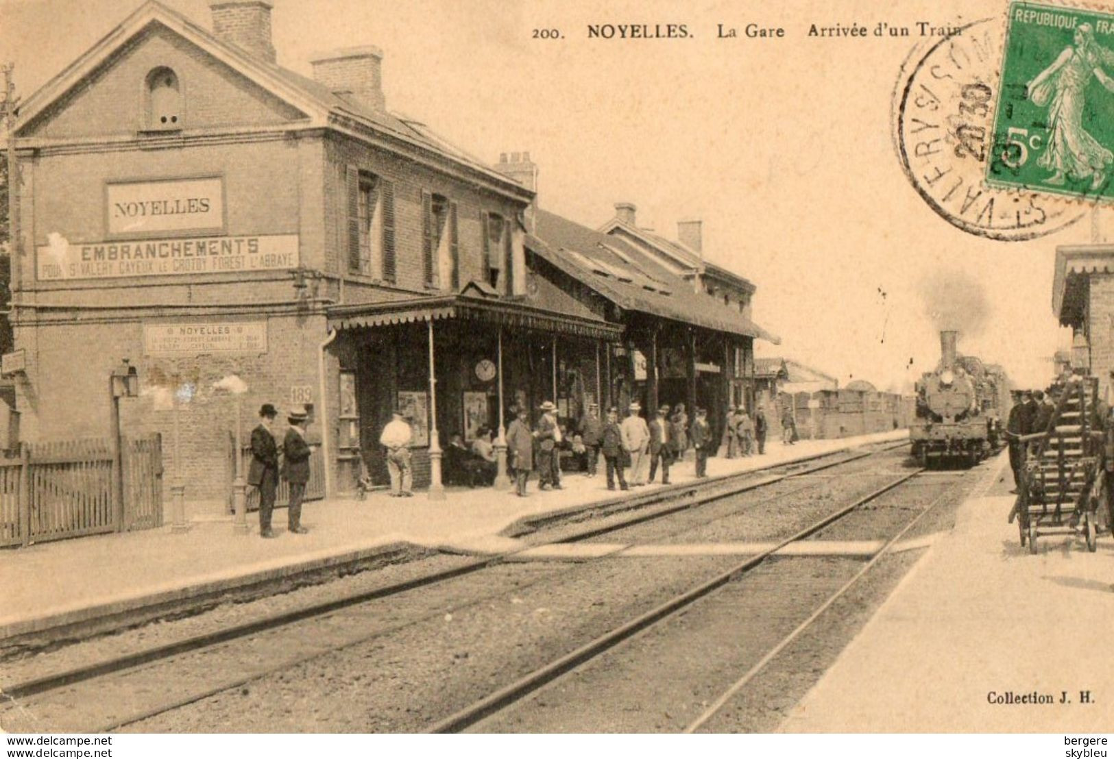 80. CPA - NOYELLES - La Gare - Arrivée D'un Train - Voyageurs Sur Le Quai - 1911 - - Noyelles-sur-Mer