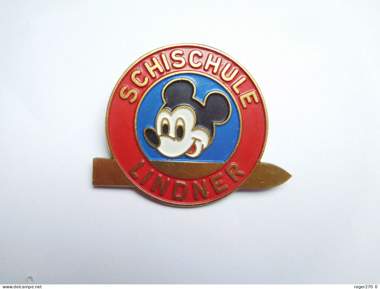 Belle Broche ( No Pin's ) , Disney , Mickey , Schischule Lindner - Disney