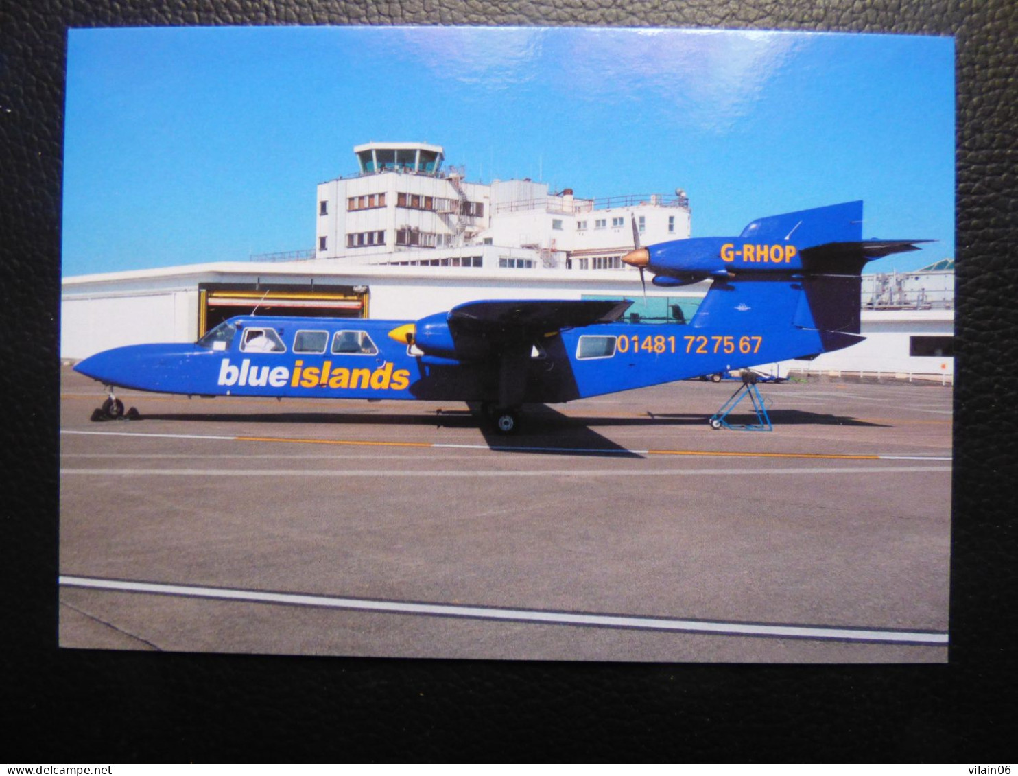 BLUE ISLANDS   TRISLANDER   G-RHOP - 1946-....: Modern Tijdperk