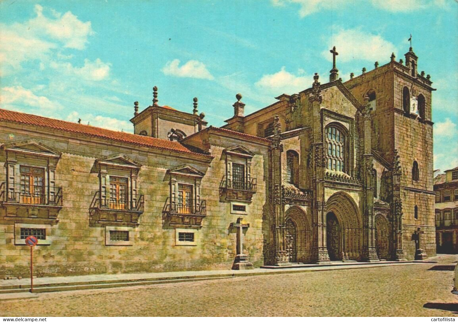 LAMEGO - Fachada Principal Da Sé Catedral  ( 2 Scans ) - Viseu