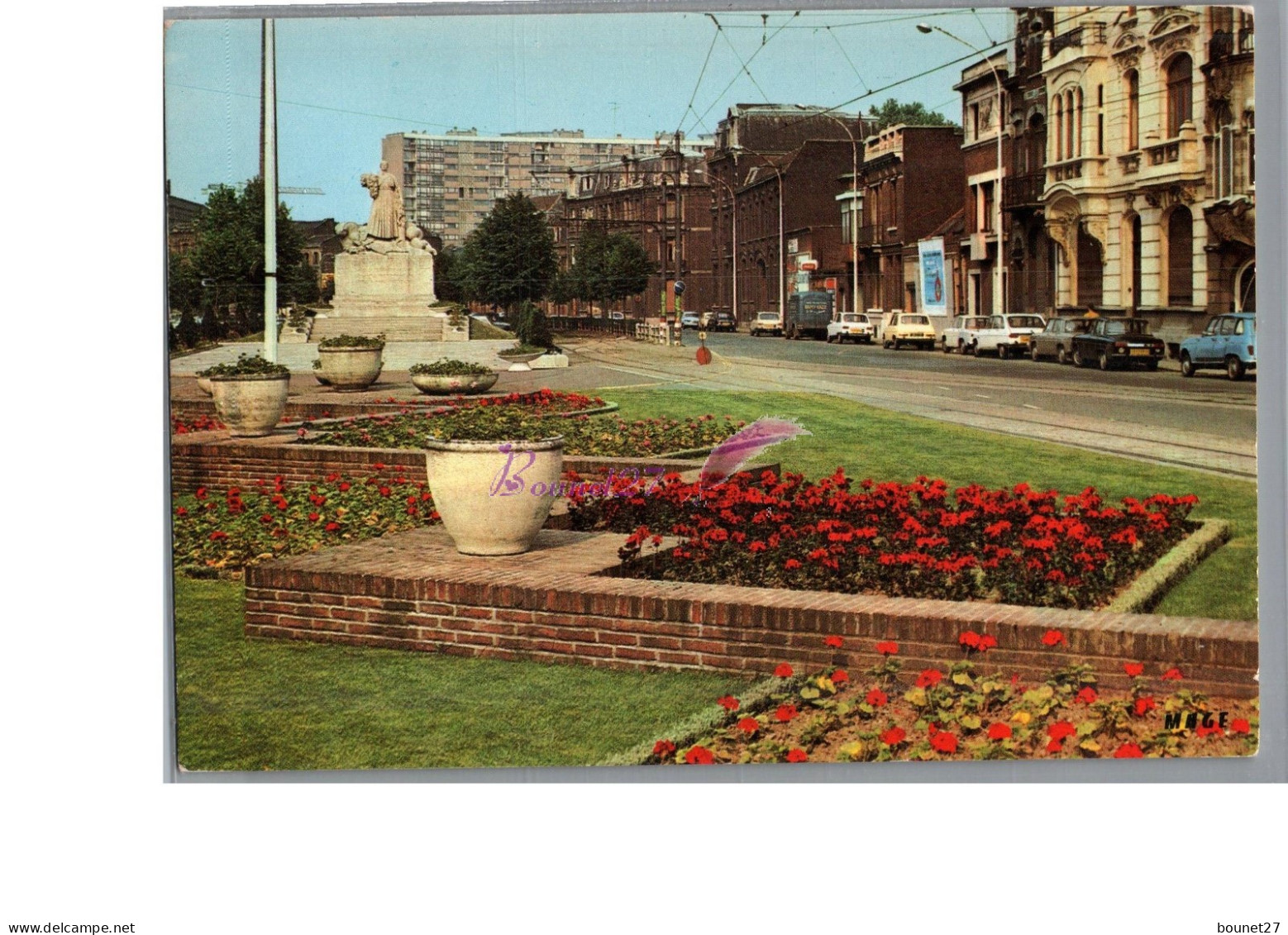 ROUBAIX 59 - Le Boulevard Du General Leclerc 1975 Parterre De Fleur  - Roubaix