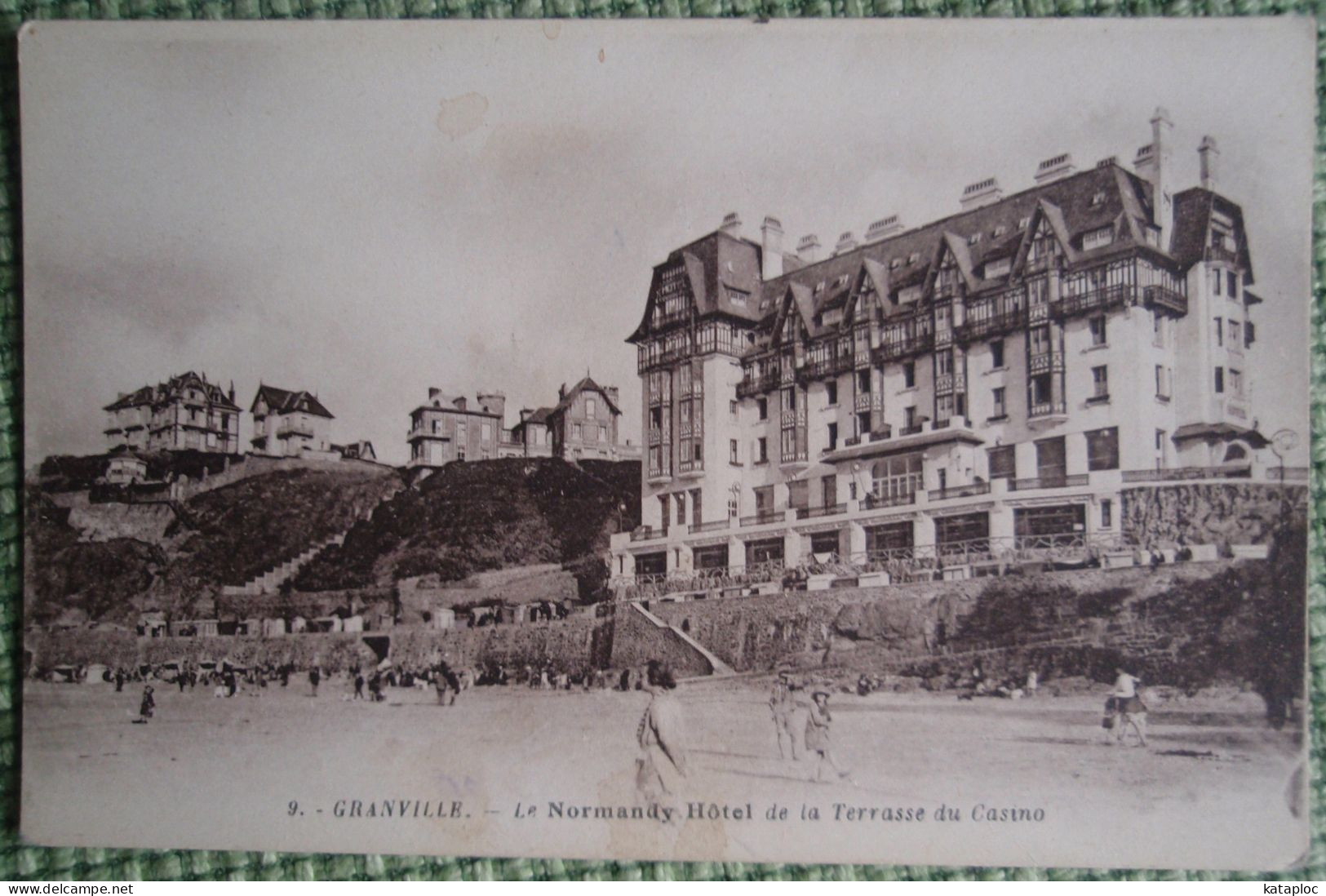 CPA - GRANVILLE - MANCHE - 50 - LE NORMANDY HOTEL & LA TERRASSE DU CASINO - Granville