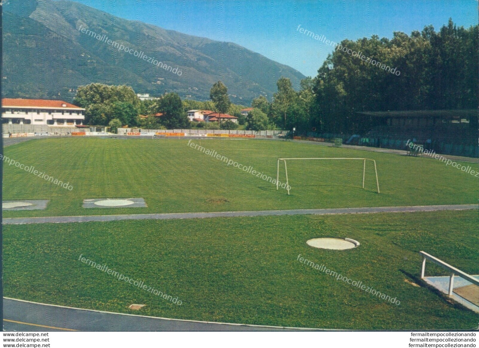 P695 Cartolina Camaiore Stadio Comunale Provincia Di Lucca - Lucca