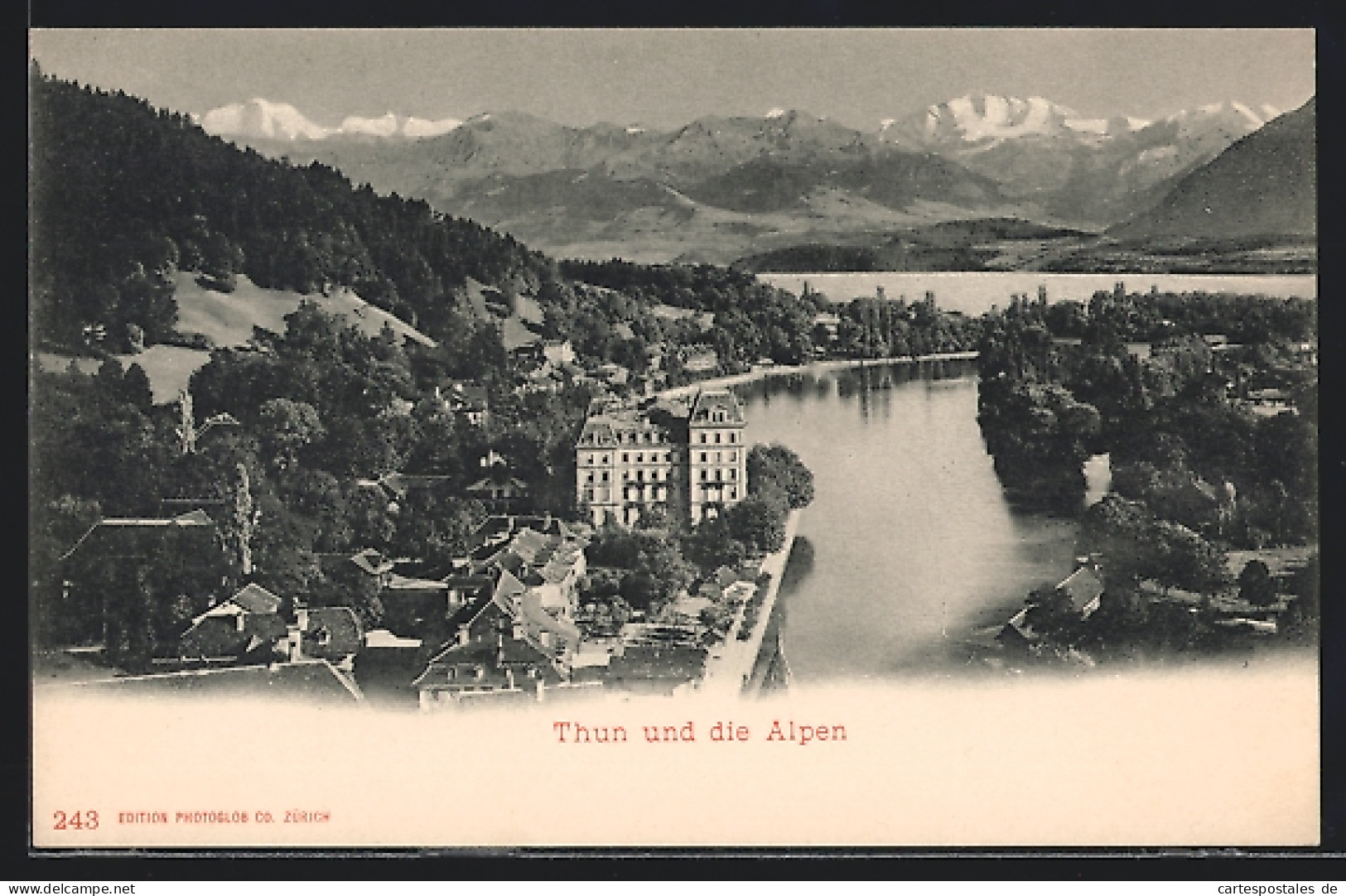 AK Thun, Ortsansicht Am Wasser Und Die Alpen  - Sonstige & Ohne Zuordnung