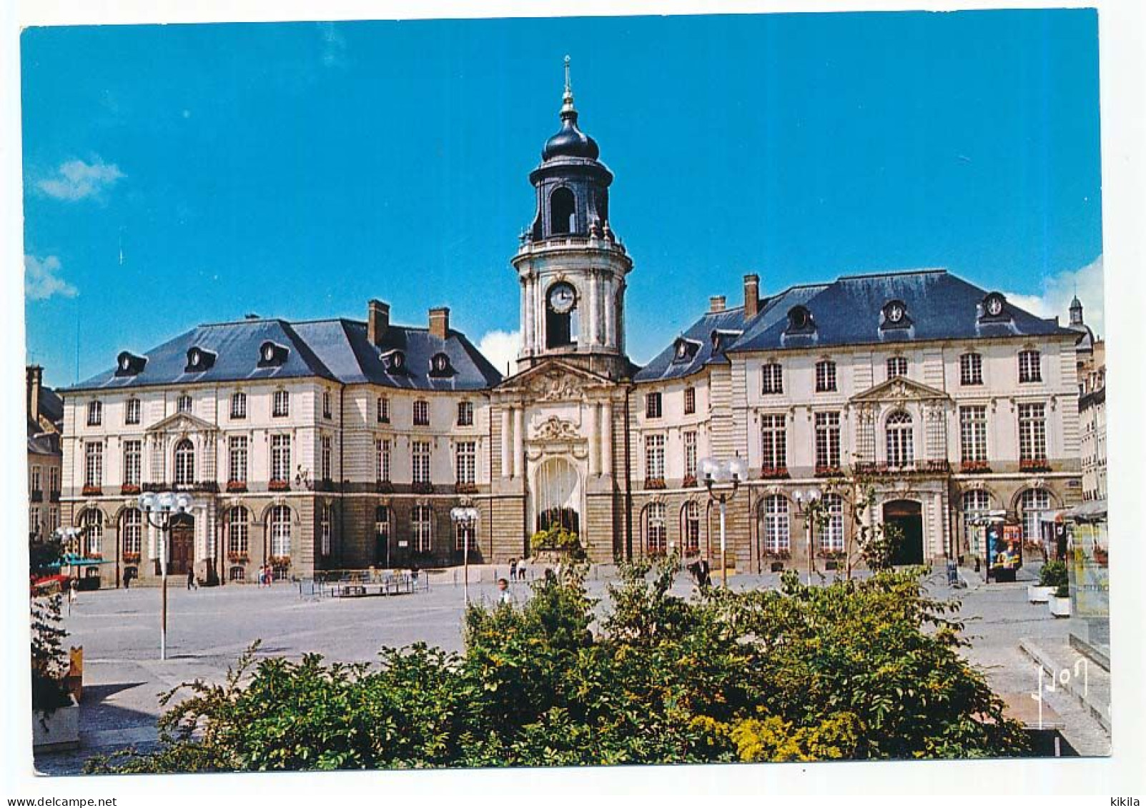 CPSM / CPM 10.5 X 15 Ille Et Vilaine RENNES Le Centre Piétonnier Et L'Hôtel De Ville - Rennes