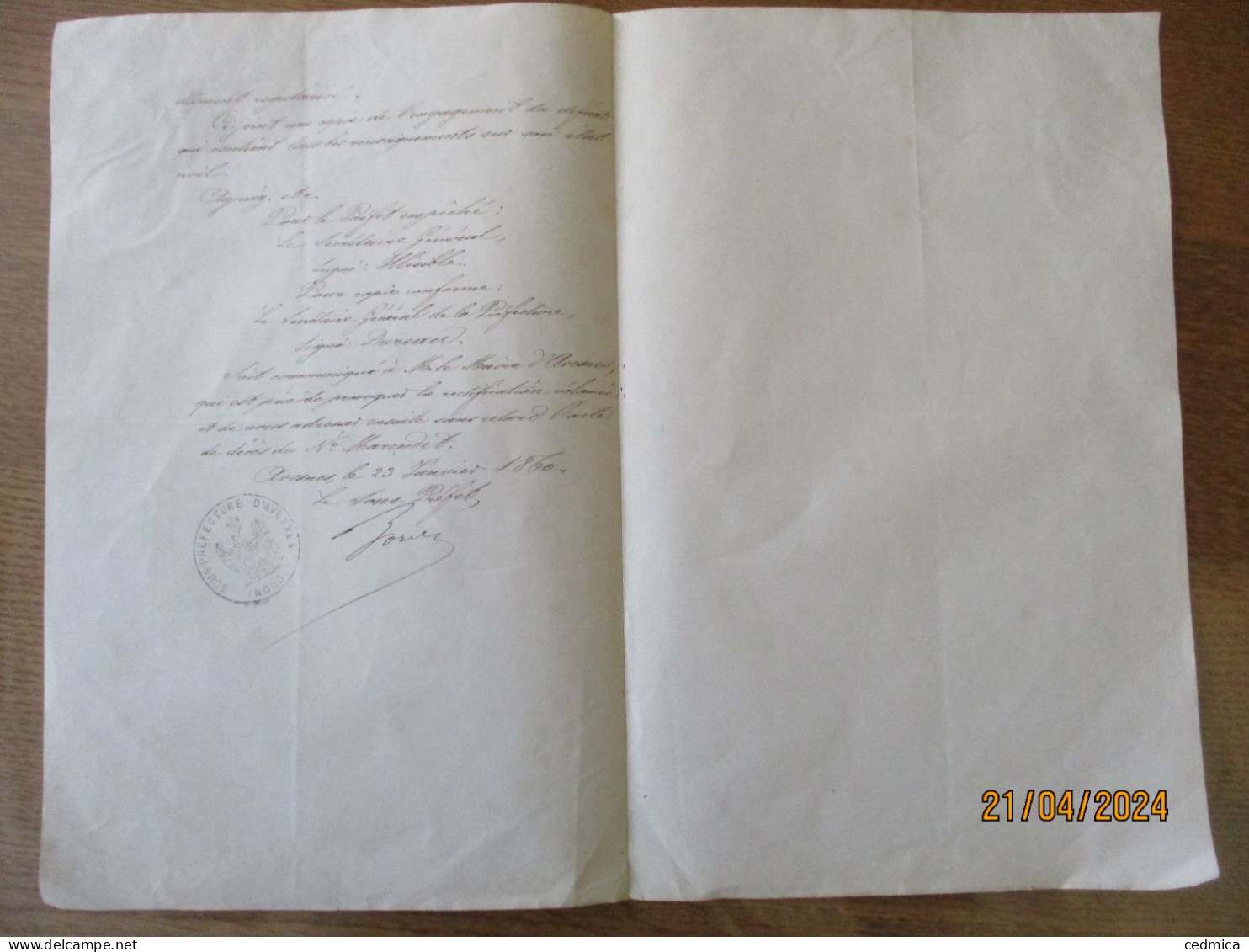 LIMOGES LE 10 JANVIER 1860 COUURIER MONSIEUR LE MAIRE D'AVESNES A MONSIEUR LE MAIRE DE LIMOGES SOUS PREFET D'AVESNES - Manuscritos