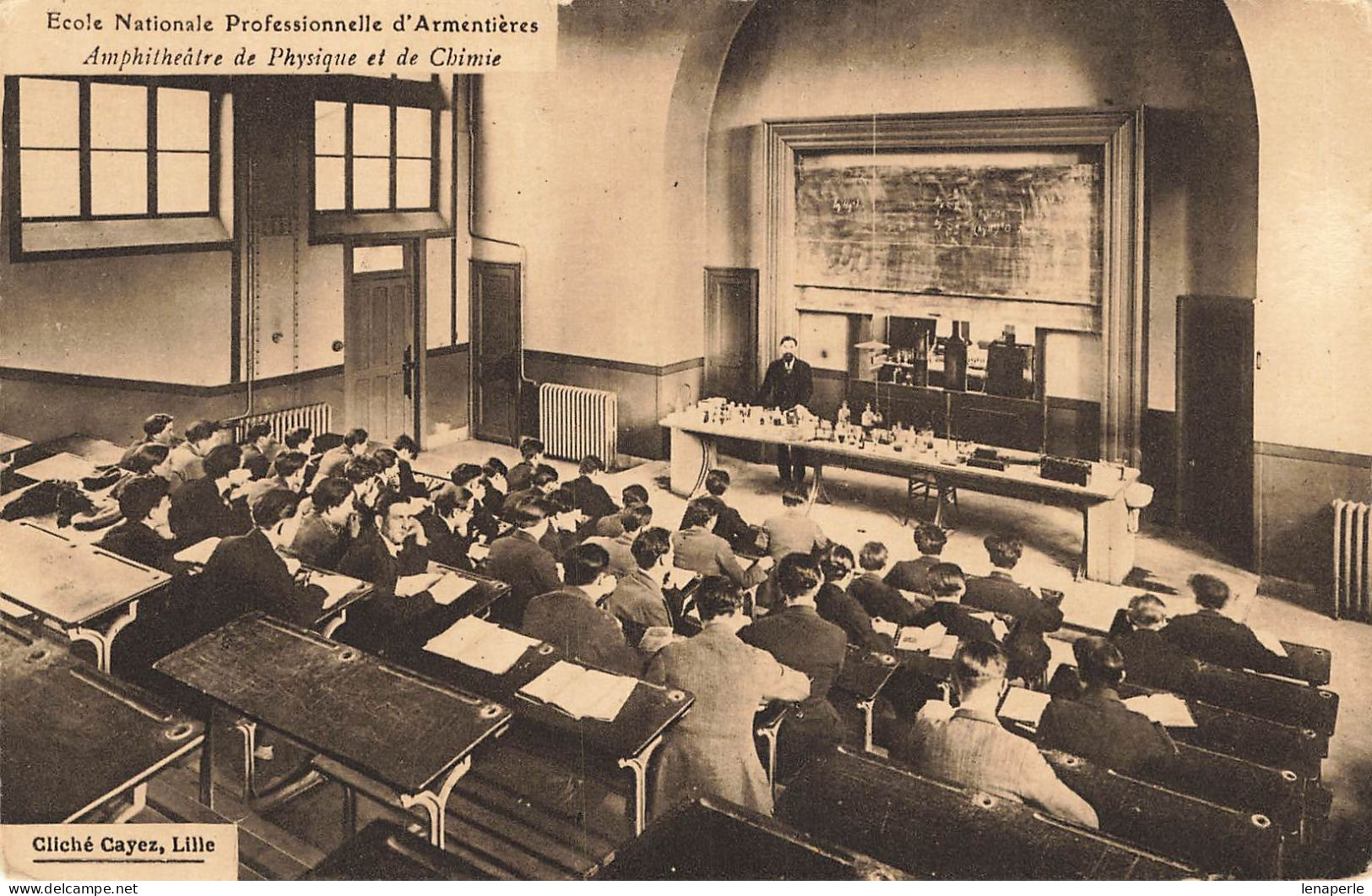 D7924 ARMENTIERES école Nationale Professionnelle - Armentieres