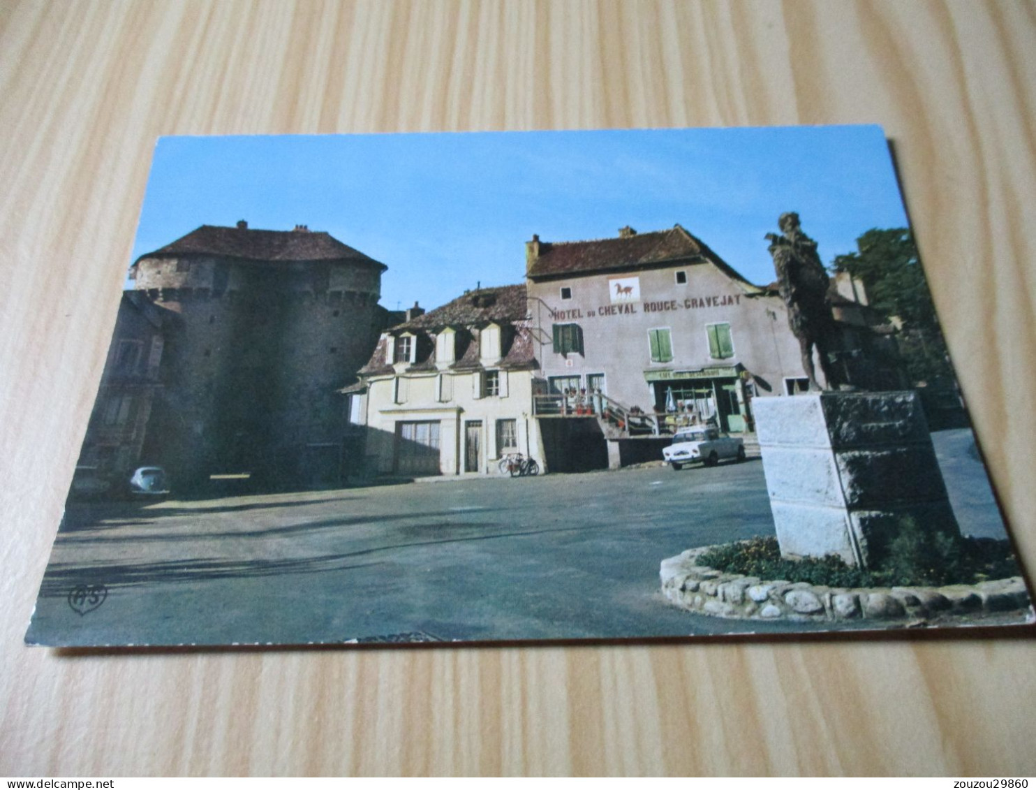 Marvejols (48).Place Du Soubeyran - Statue D'Henri IV - Hôtel Du Cheval Rouge. - Marvejols