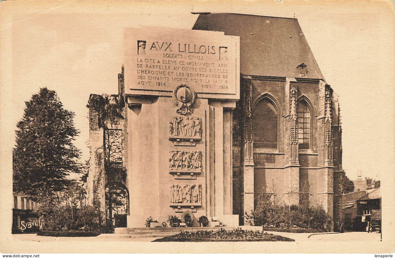 D7951 LILLE Monument Aux Morts - Lille