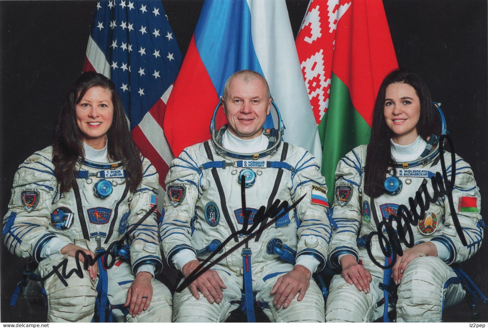 MAKMARKA RUSSIA 2024 SPACE SOYUZ MS-25 AUTOGRAPHS DYSON (USA) NOVITSKY (RUSSIA) VASILEUSKAYA (BELARUS)  !!! - Non Classificati