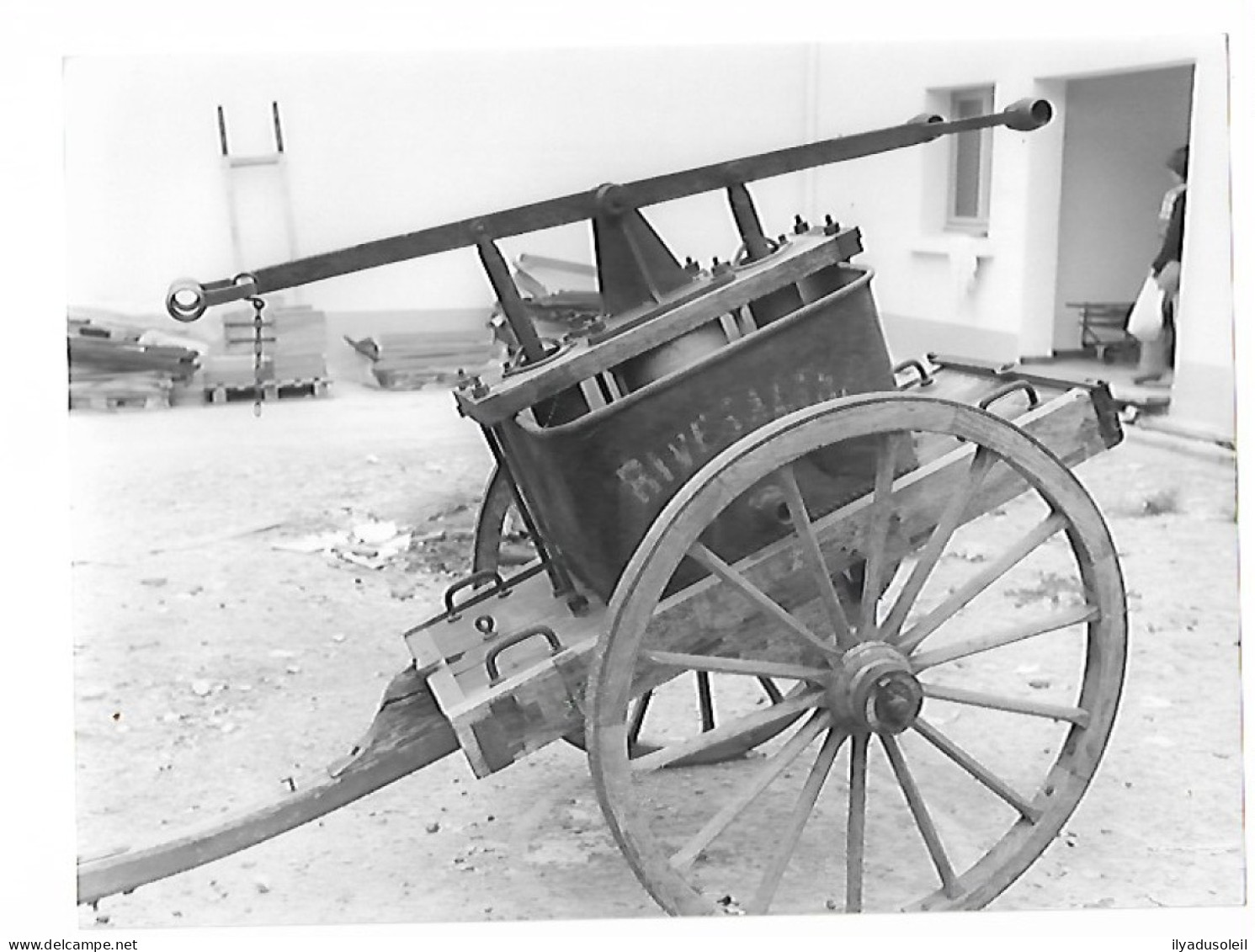 Photo De Presse Pompe A Main De Rivesaltes - Pompieri