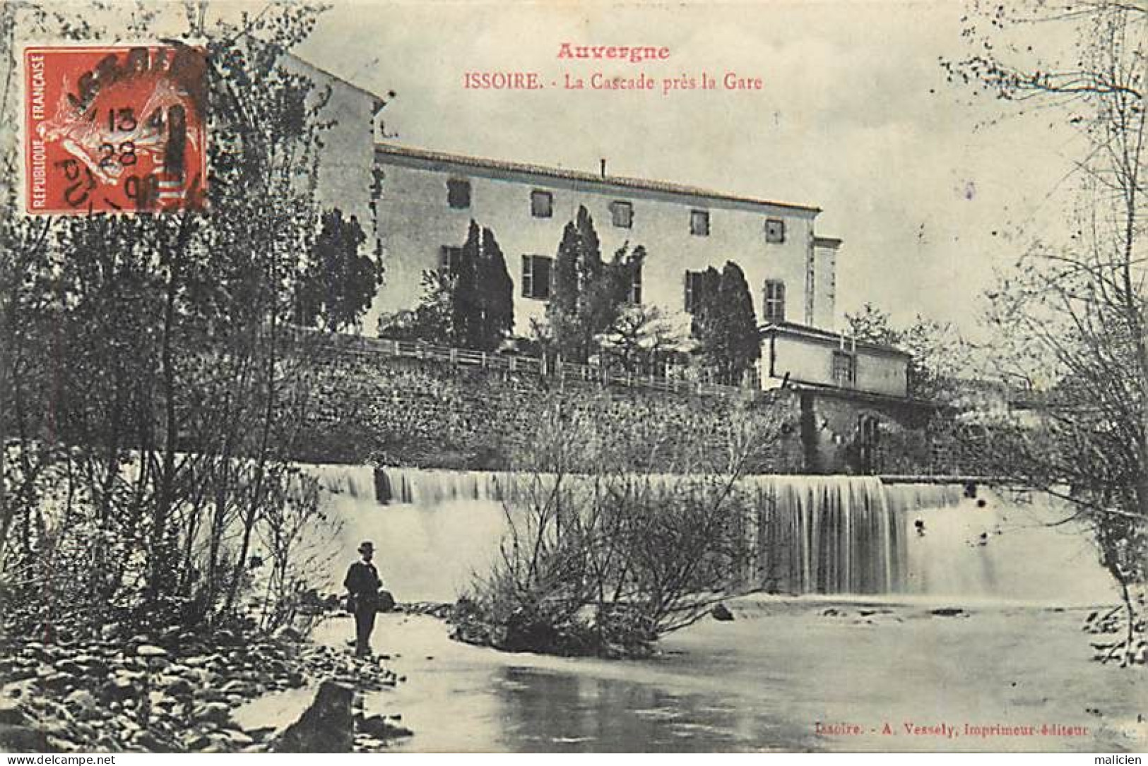 - Puy De Dôme -ref-B1002- Issoire - Cascade Près La Gare - - Issoire