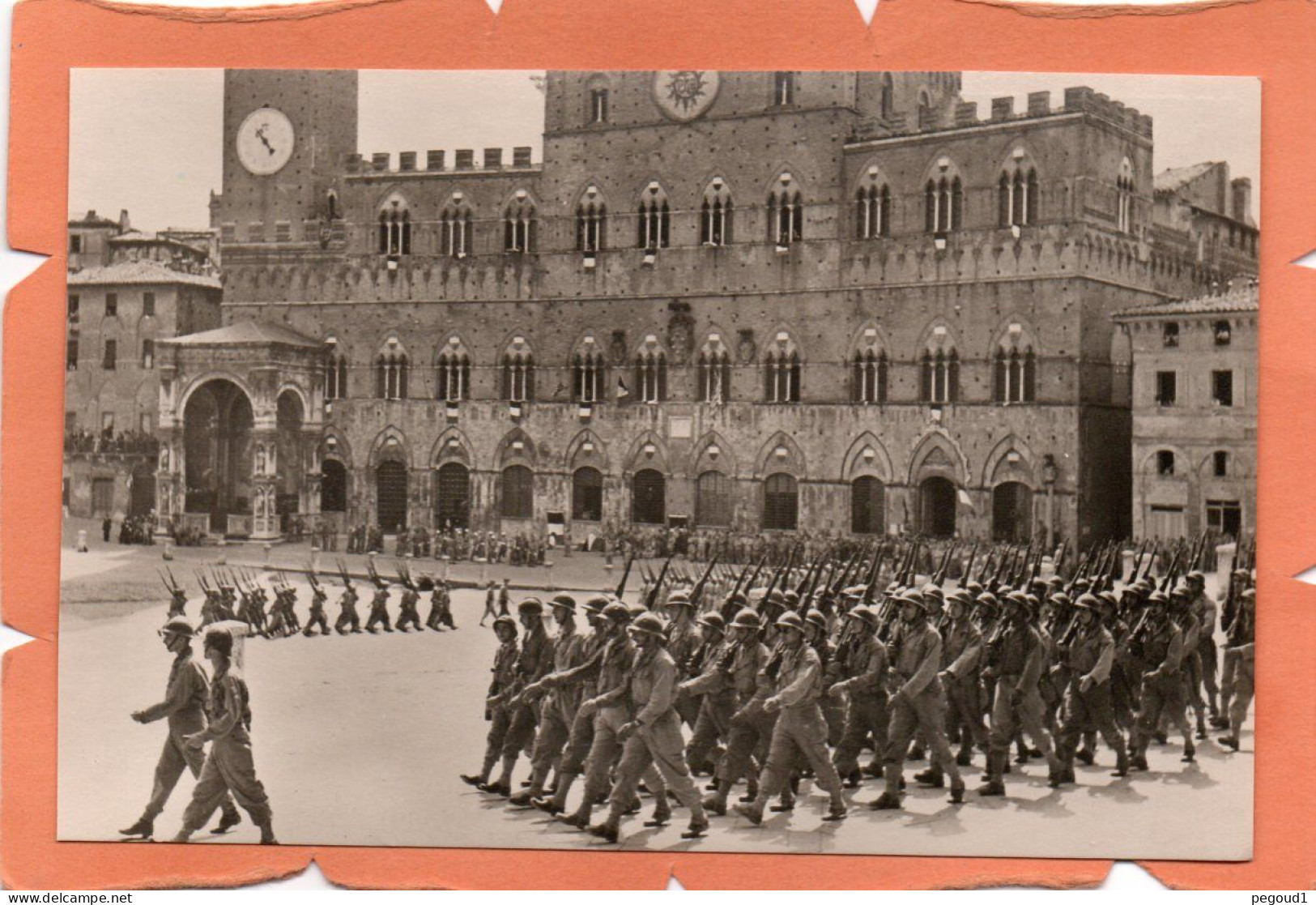 SIENNE. SIENA  (TOSCANA)   MILITARIA  Achat Immédiat - Siena