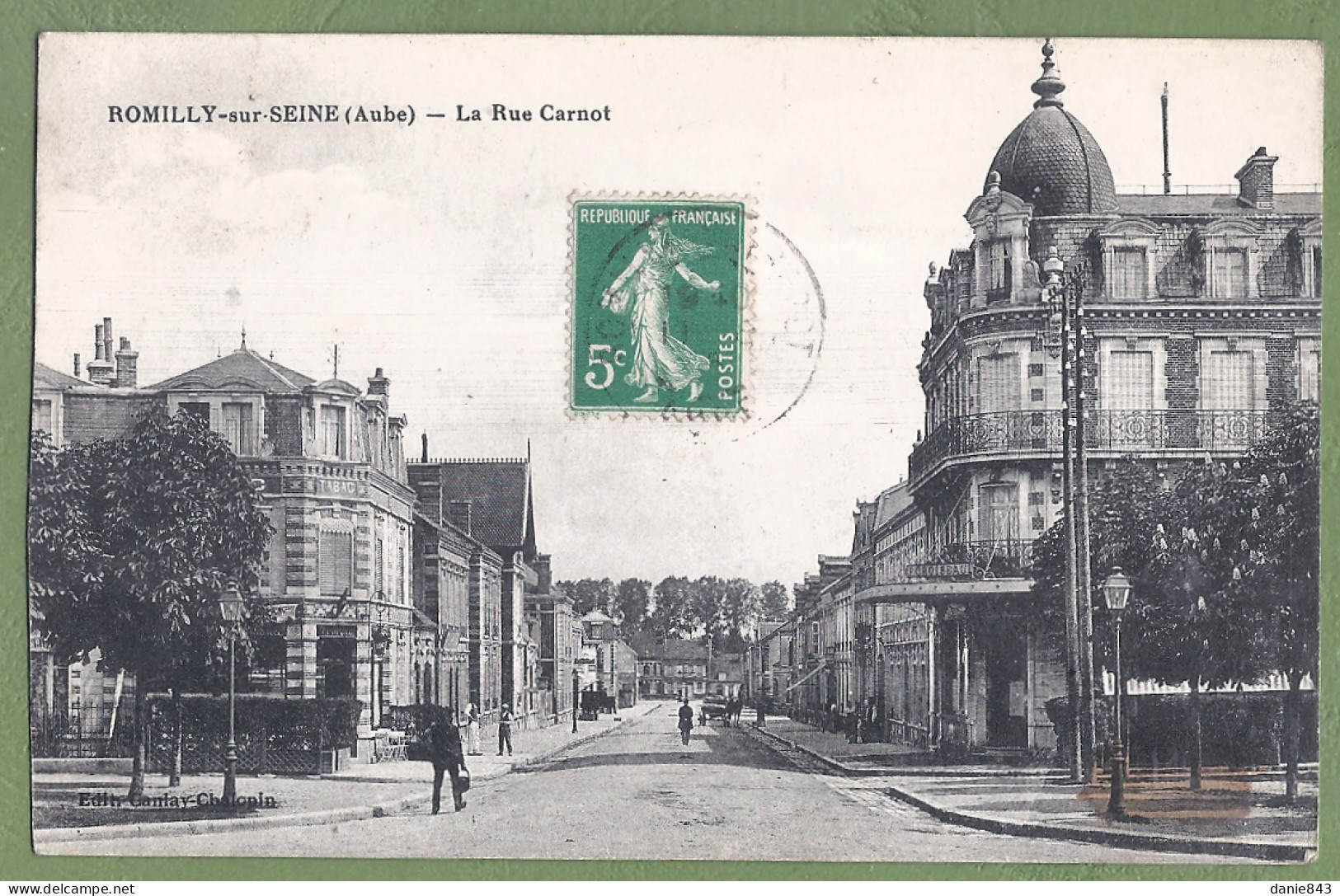 CPA - AUBE - ROMILLY SUR SEINE - RUE CARNOT - Petite Animation, - Romilly-sur-Seine