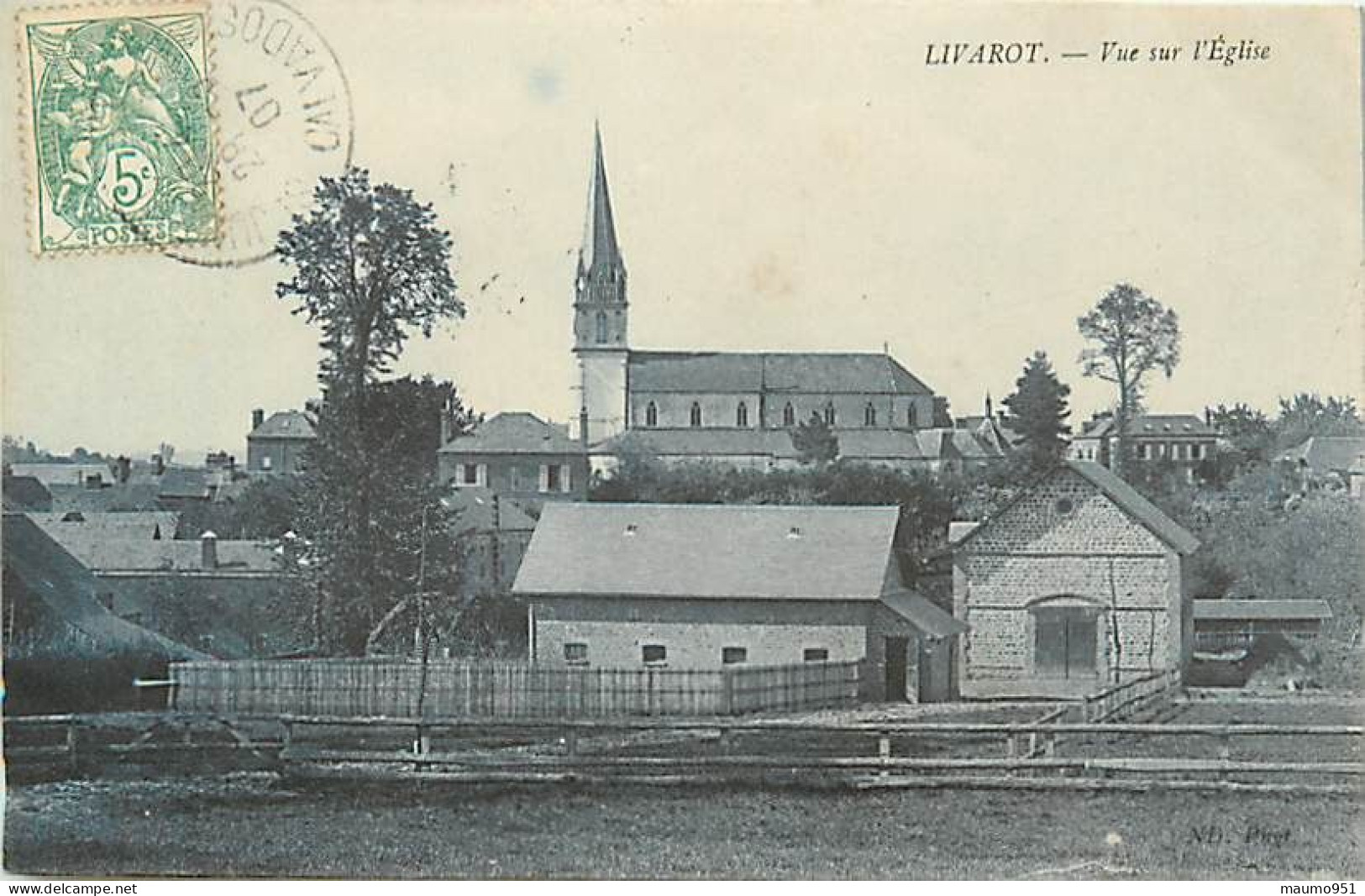 14 LIVAROT - Vue Sur L'Eglise - Livarot