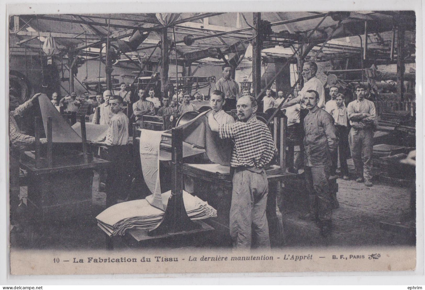 La Fabrication Du Tissu La Dernière Manutention L'Apprêt Usine Industrie Ouvrier Textile BF Paris - Industrial