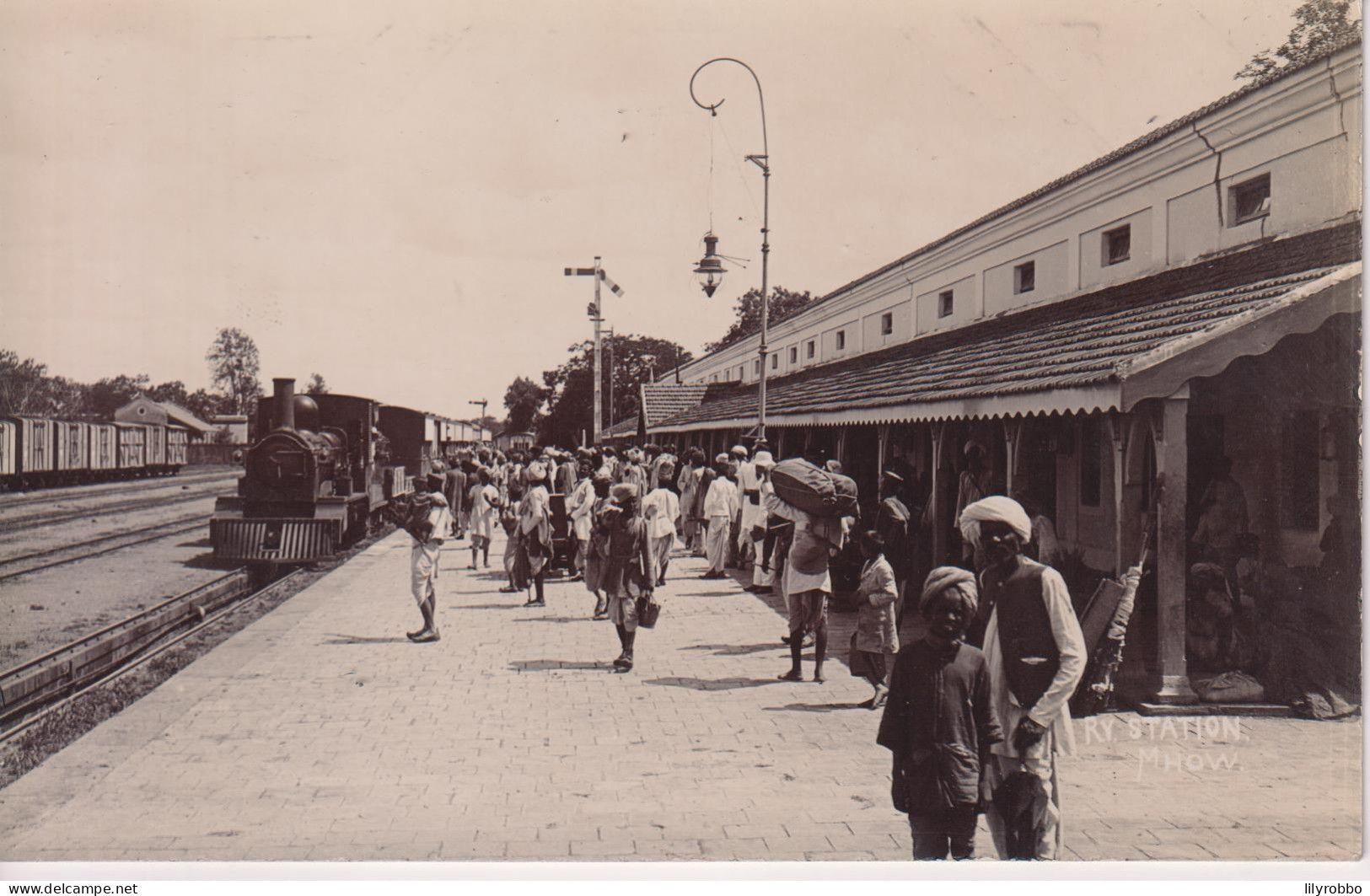 INDIA  - Untitled Superb RPPC Of Station With Train Etc - Stations - Met Treinen