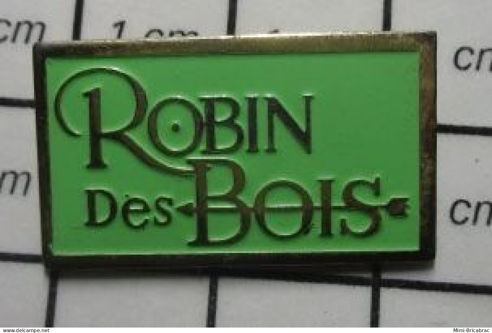 1618c Pin's Pins / Beau Et Rare / CINEMA / FILM ROBIN DES BOIS FLECHE ARCHER - Cinéma