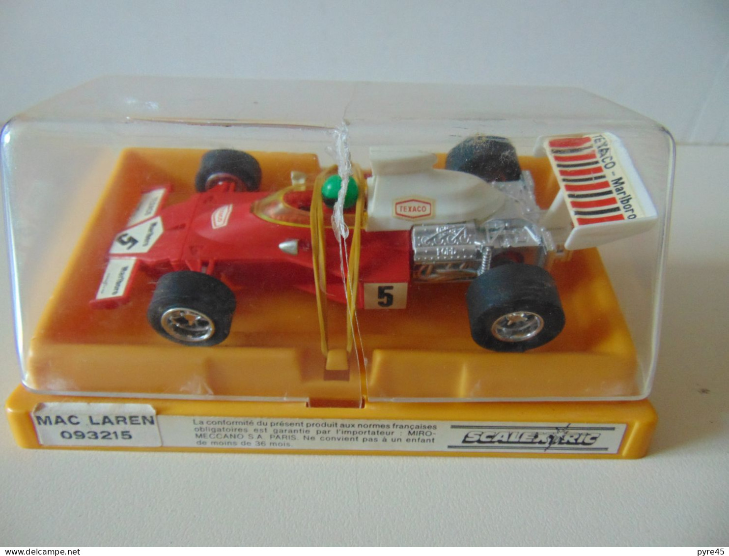 Voiture Pour Circuit " Mc Laren Marlboro F1 " Dans Sa Boite, Circuit S - Jouets Anciens