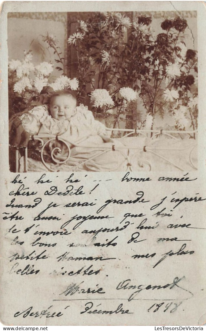 ENFANTS - Bébé Dans Un Berceau - Fleurs - Carte Postale Ancienne - Sonstige & Ohne Zuordnung