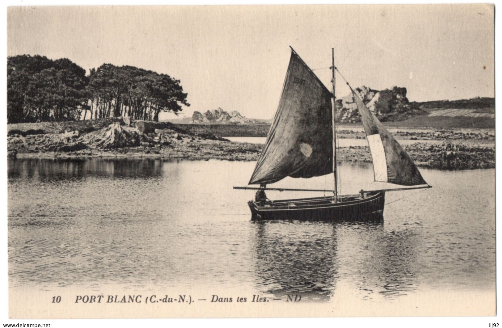 CPA 22 - PORT BLANC (Côtes D'Armor) - 10. Dans Les îles. ND - TBE - Penvénan