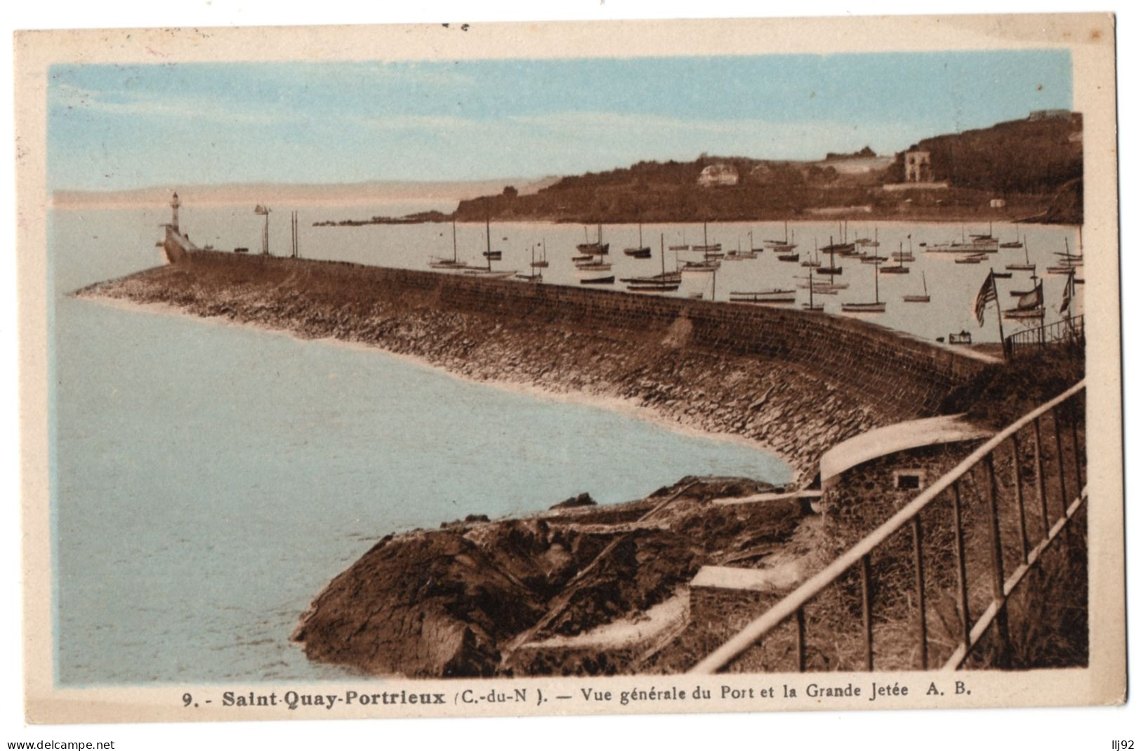 CPA 22 - SAINT QUAY PORTRIEUX (Côtes D'Armor) - 9. Vue Générale Du Port Et La Grande Jetée - A. B. - Saint-Quay-Portrieux