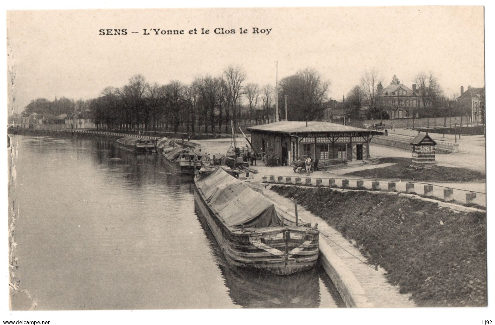 CPA 89 - SENS (Yonne) -  L'Yonne Et Le Clos Du Roy (péniches, Poids Public) - TBE - Sens