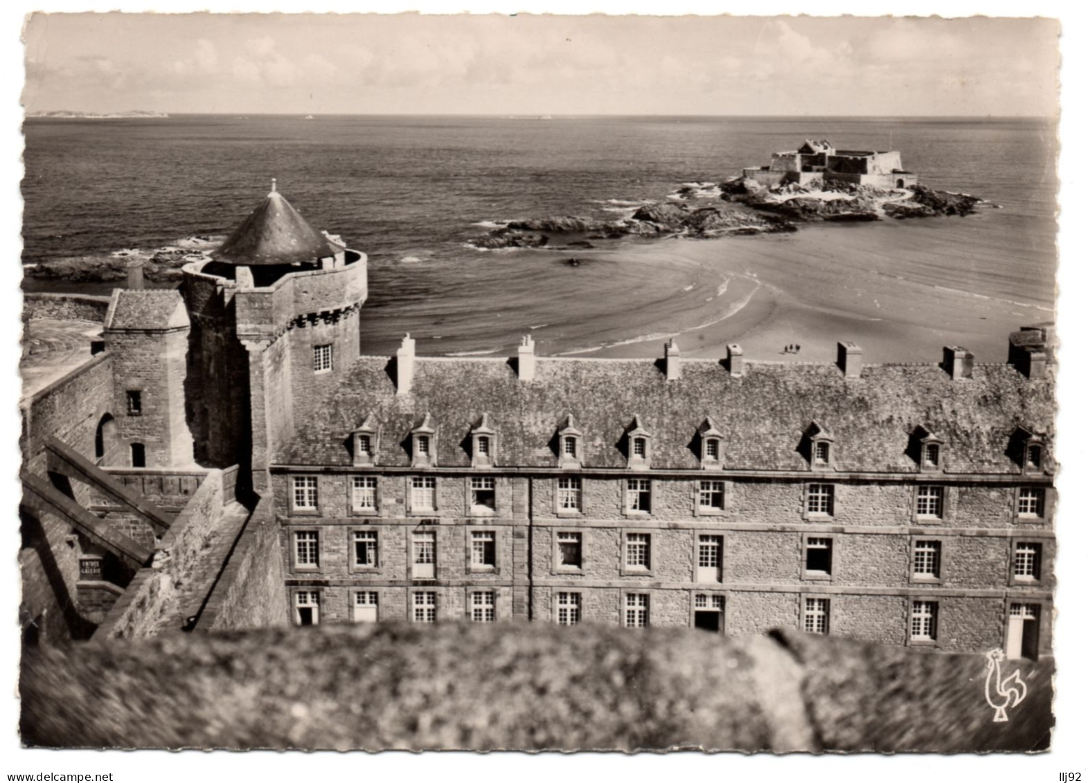 CPSM GF 35 - SAINT MALO (Ille Et Vilaine) - 71. Le Château, Le Petit Donjon Et Le Fort National - Saint Malo