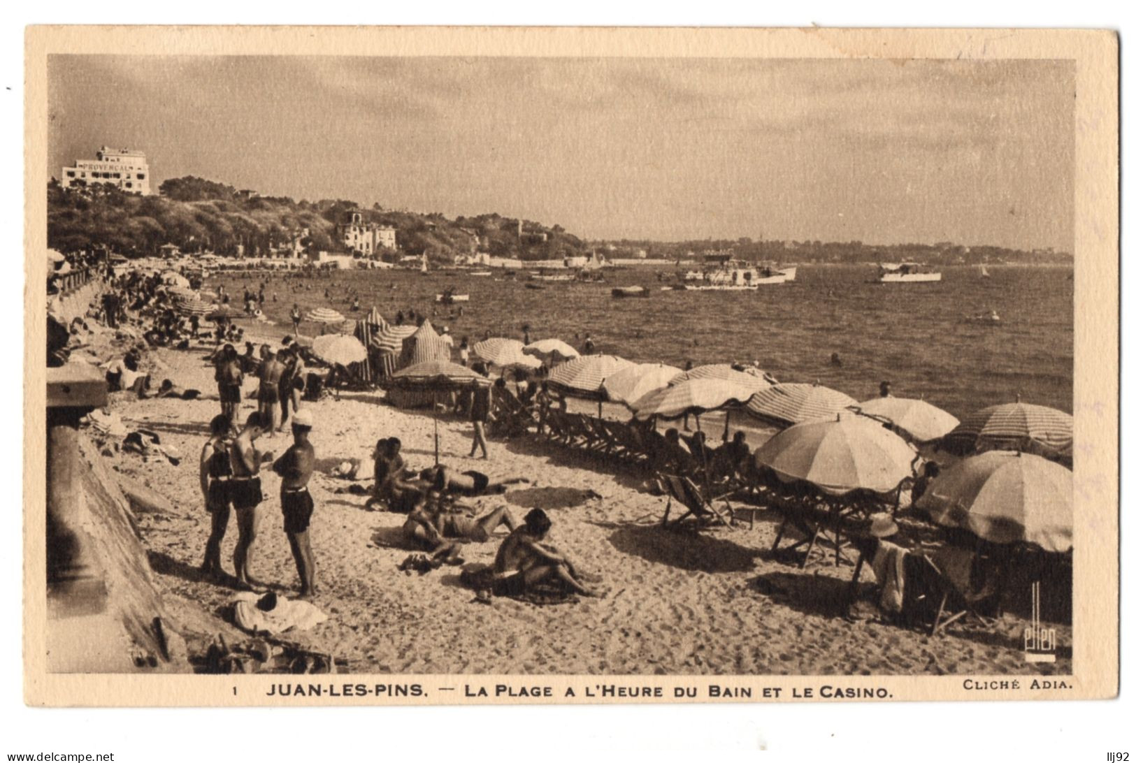 CPA 06 - JUAN LES PINS (Alpes Maritimes) - 1. La Plage à L'heure Du Bain Et Le Casino - Juan-les-Pins