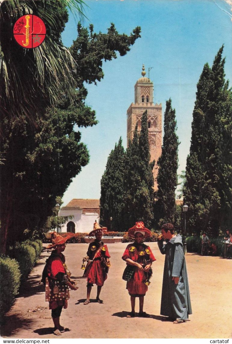 MARRAKECH . Vendeurs D'eau Près De La Koutoubia - Altri & Non Classificati