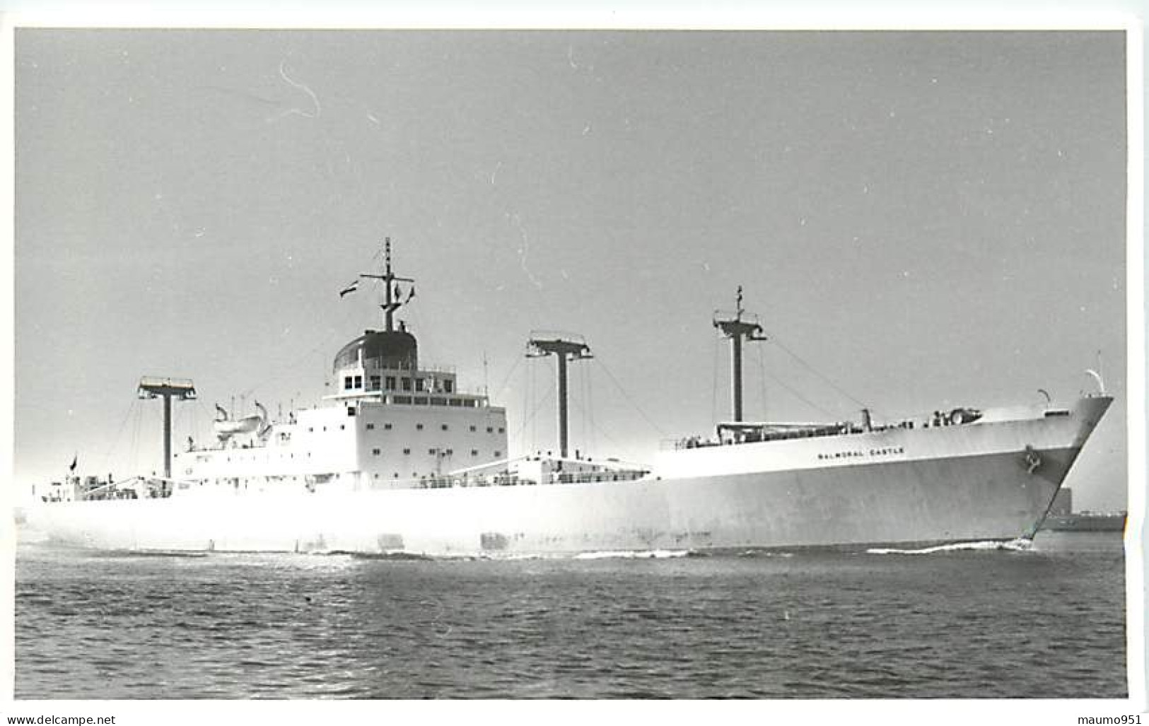 166 CLICHE BATEAU COMMERCE - LE BALMORAL CASTLE DE 1965 - CATEGORIE 7952 TONNES - FORMAT CPA N° B 0166 - Barcos